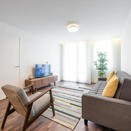 Guestready - Square Painted Ceuta Порту